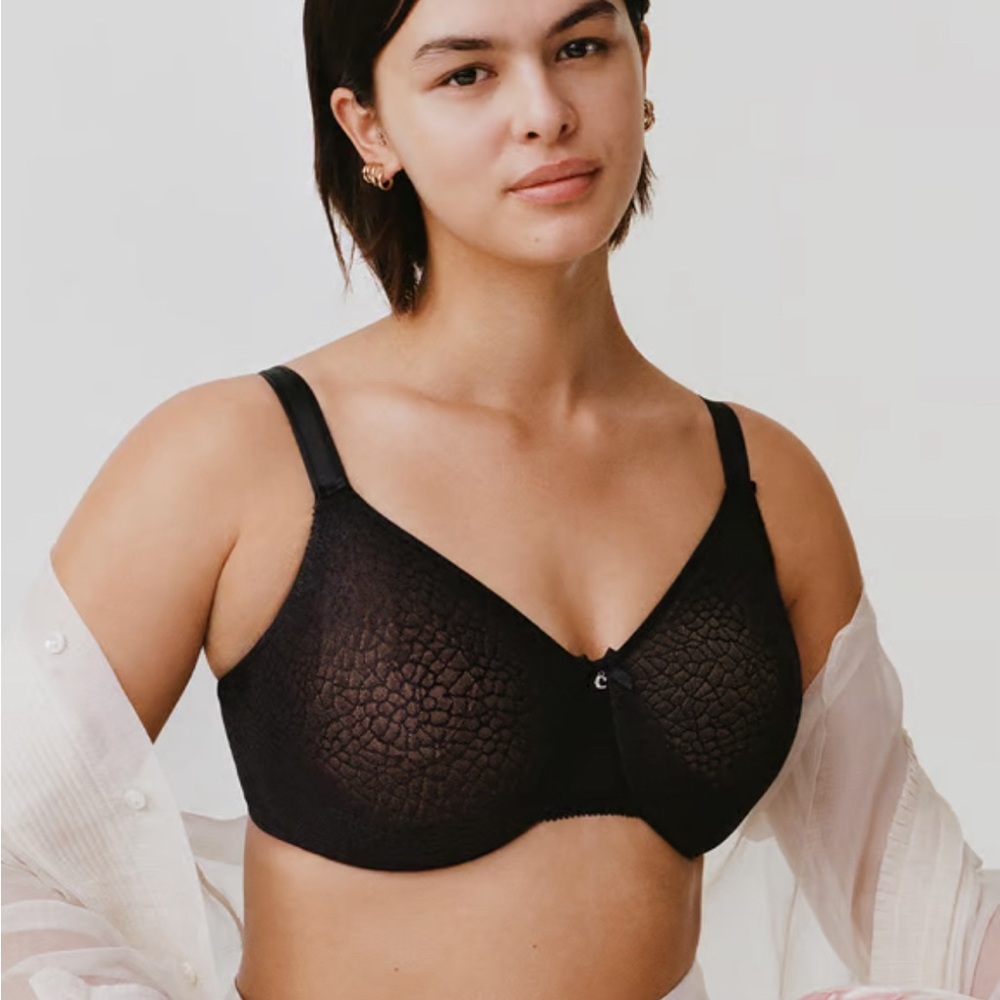 C Magnifique Seamless Unlined Minimizer - Black 32 DDDD/32 G